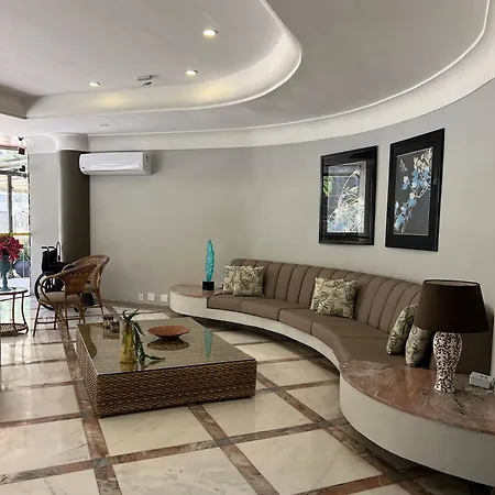 Apartamento em Pitangueiras - Four Seasons Guarujá-2